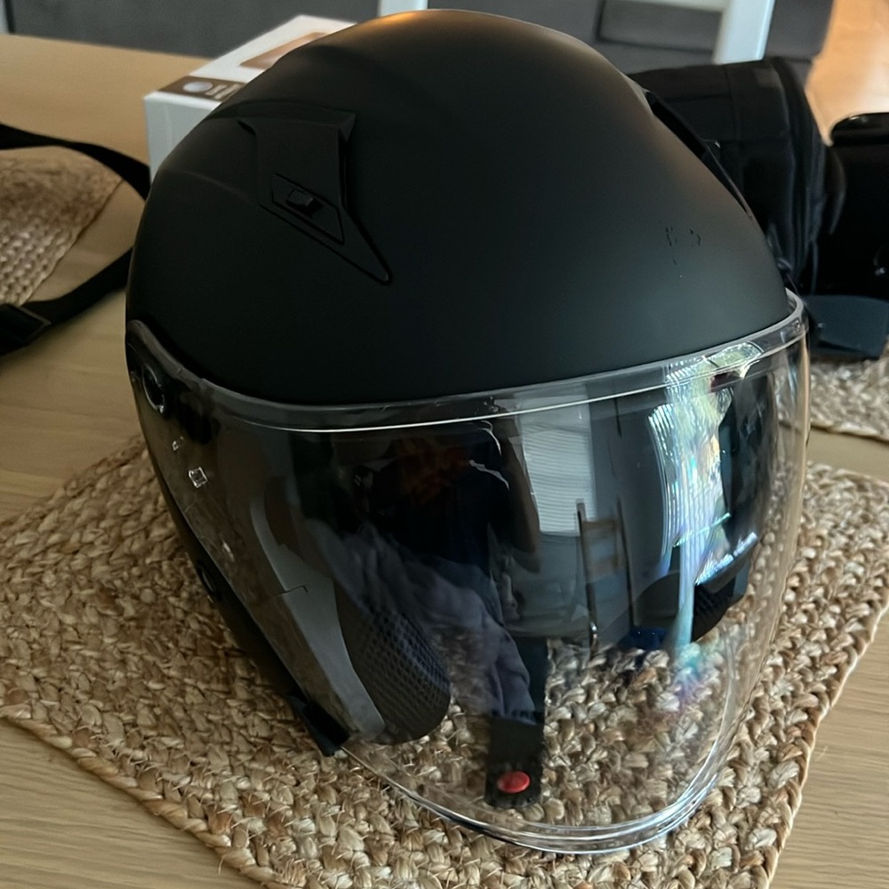 BILT ROUTE DOT HELMET SIZE L